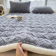 Load image into Gallery viewer, Soft Cotton Bed Mattress Topper With Plush Down Alternative Fill 