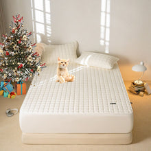 Load image into Gallery viewer, Waterproof Mattress Pad Protector, Breathable Quilted Mattress Cover Noiseless Waterproof Fitted Sheet Mattress Topper