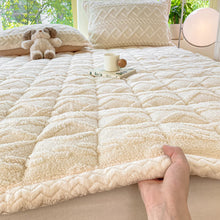 Load image into Gallery viewer, Soft Cotton Bed Mattress Topper With Plush Down Alternative Fill 