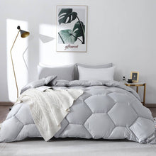 Load image into Gallery viewer, Geometric Grid Feathers Down Comforter, All Seasons Feathers Down Duvet Insert