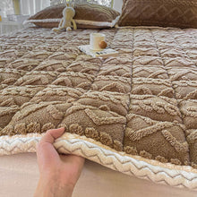 Load image into Gallery viewer, Soft Cotton Bed Mattress Topper With Plush Down Alternative Fill 