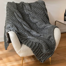 Load image into Gallery viewer, Non-shedding Cable Knit Chunky Blanket - Breathable Cool