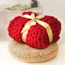 Load image into Gallery viewer, Arm Knit Blanket