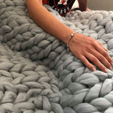 Load image into Gallery viewer, Chunky Knit Blanket Soft Handmade Knitting Throw