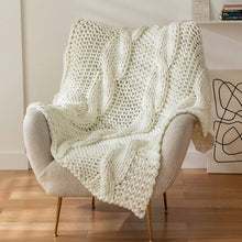 Load image into Gallery viewer, Non-shedding Cable Knit Chunky Blanket - Breathable Cool