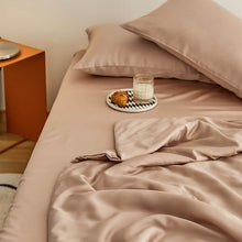 Load image into Gallery viewer, Cool Silk Blanket , Cold Quilt for Hot Sleepers