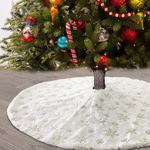 Load image into Gallery viewer, Classic Faux Fur Christmas Tree Skirt
