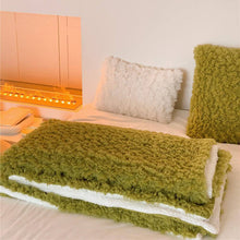 Load image into Gallery viewer, Soft Sherpa Throw Blanket for Couch Sofa - Fuzzy Soft Cozy Blanket for Bed