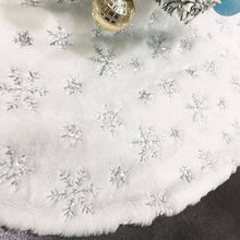 Load image into Gallery viewer, Classic Faux Fur Christmas Tree Skirt