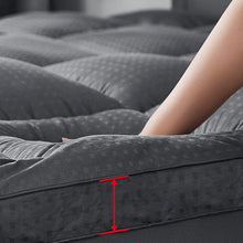 Load image into Gallery viewer, Cooling Breathable Down Mattress Topper