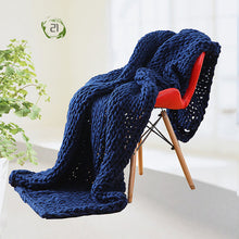 Load image into Gallery viewer, Chunky Knit Blanket Soft Handmade Knitting Throw