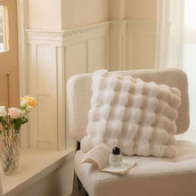 Load image into Gallery viewer, Faux Fur Blanket - Heavy Weight, Extra Soft Blanket - Machine Washable