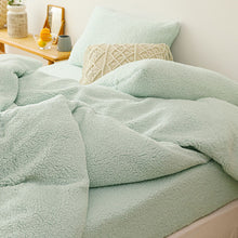 Load image into Gallery viewer, Lamb wool Duvet set